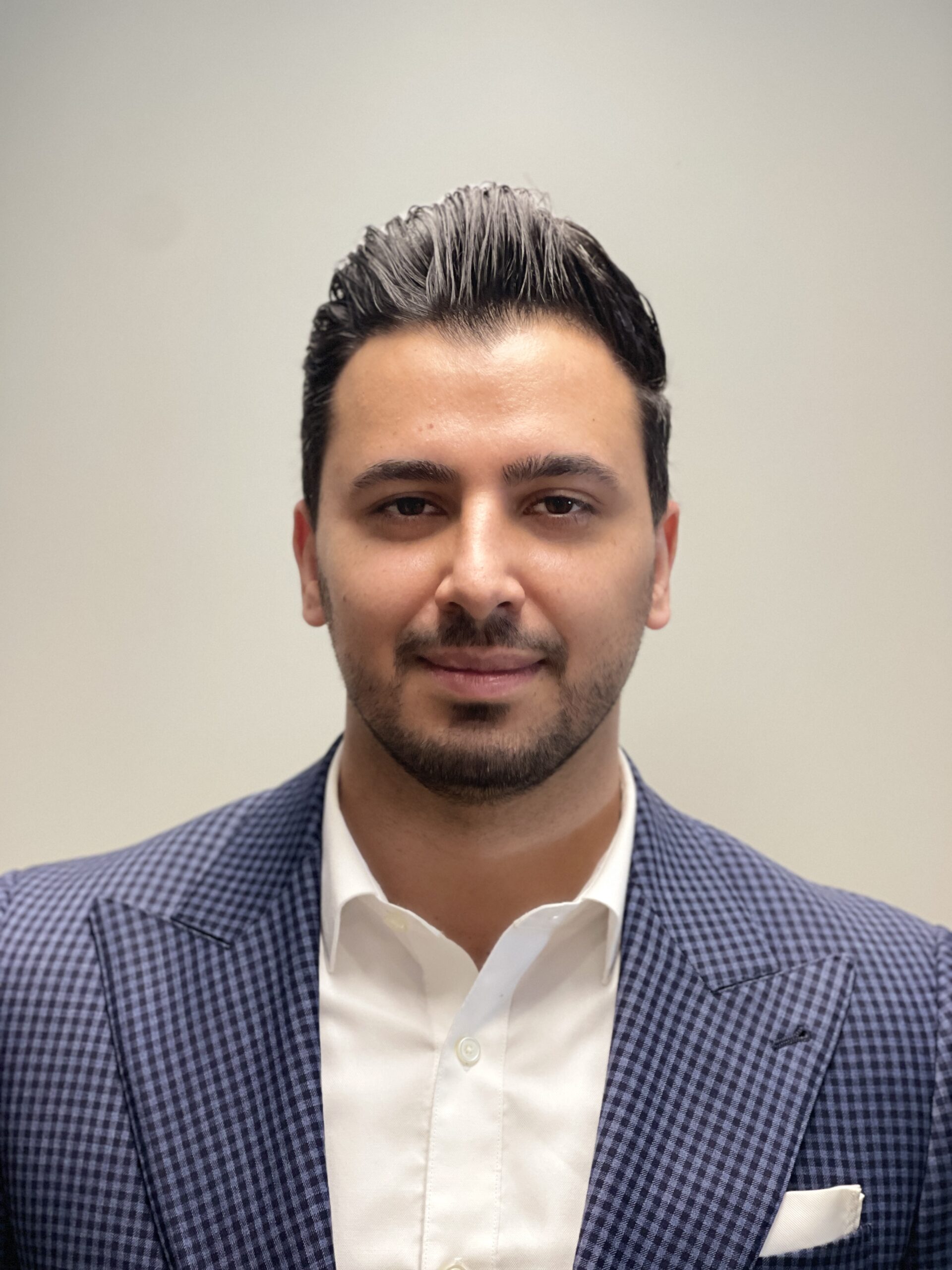 Allen Alba Directeur financier
